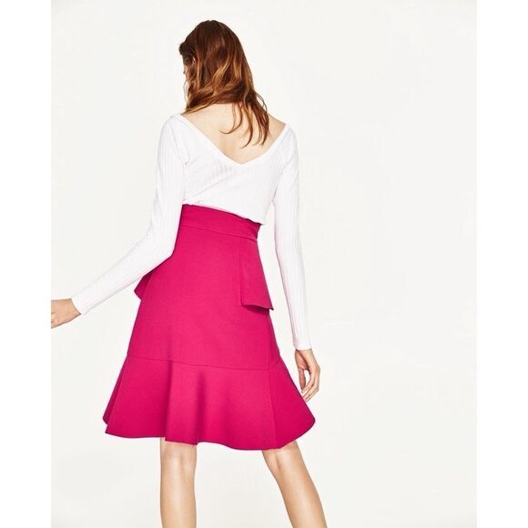 ✨ V-NECK RIBBED T-SHIRT✨ - Picture 3 of 5